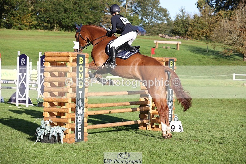 231022-095309-24182 - 643-MIH.TOPGUN-Ellie.Nicholson-TrotUp+SJ