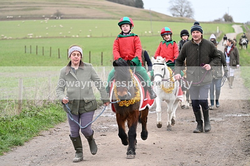 WJ7_1380 - Walk Home