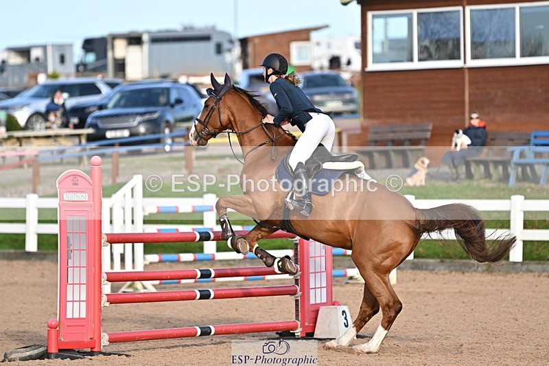 241113A-142208-00866 - Cls 05A&B Snr Fox & 1.20m Open