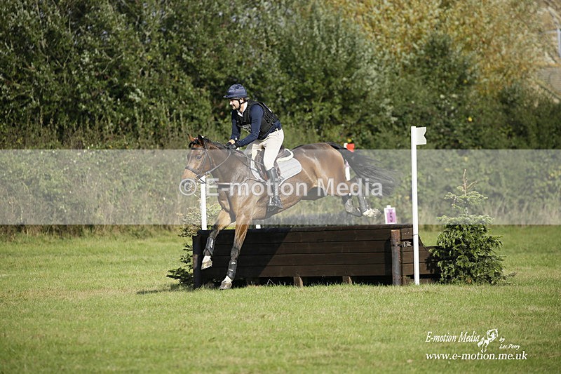  WWHT 171021 3501 - Intermediate Pairs (0.90m)  17/10/21