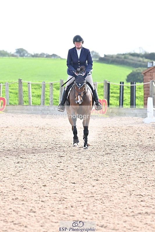 231015A-150549-08638 - Cls 31 Blue Chip B&C Jump Off and Presentations