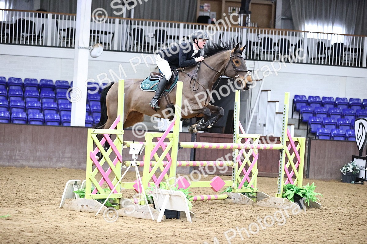 SBM_005452 - Class 17 - Senior Newcomers 1.10m