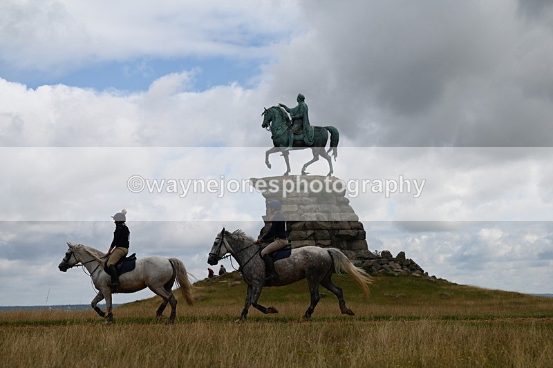 DSC_4042 - Time at Statue 09:50 to 11:09