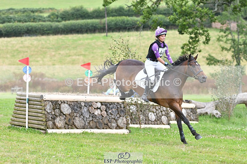 240804-130159-13651 - 460-Amelie_Huntington-Whiteley-HOLNEST_FINNEGAN