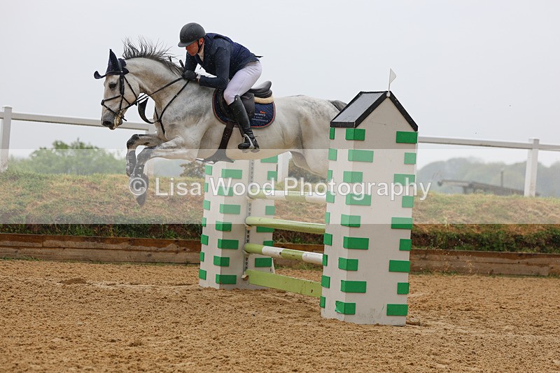 3E7A7272 - Class 7: Senior Newcomers/1.10m open