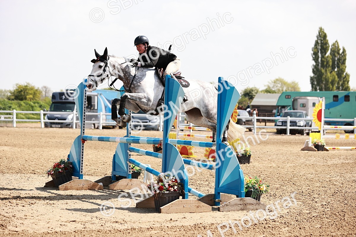  - Class 23 - Senior 1.05m