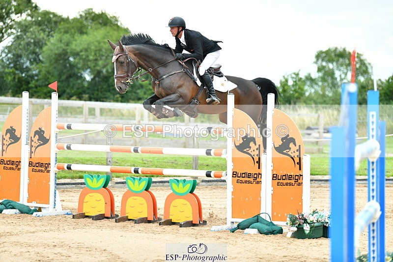 230720A-150047-03657 - Cls 9, 2 Star Big 1.40m Start to break