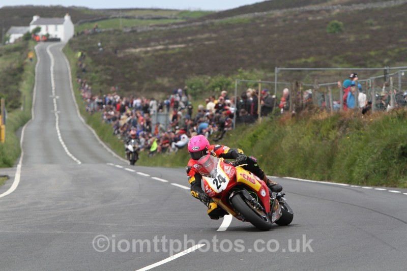 Davy Morgan Honda / STRANGFORD CARAVAN PARK - Pokerstars Senior TT