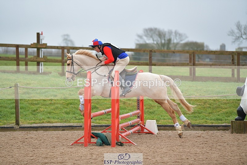 240203A-102903-00124 - 70cm