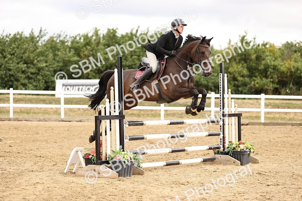 SBM_013210 - Class 13 - Senior British Novice - 90cm Open