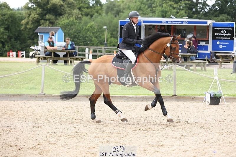 240711-161205-29352 - Cls 124 Foxhunter