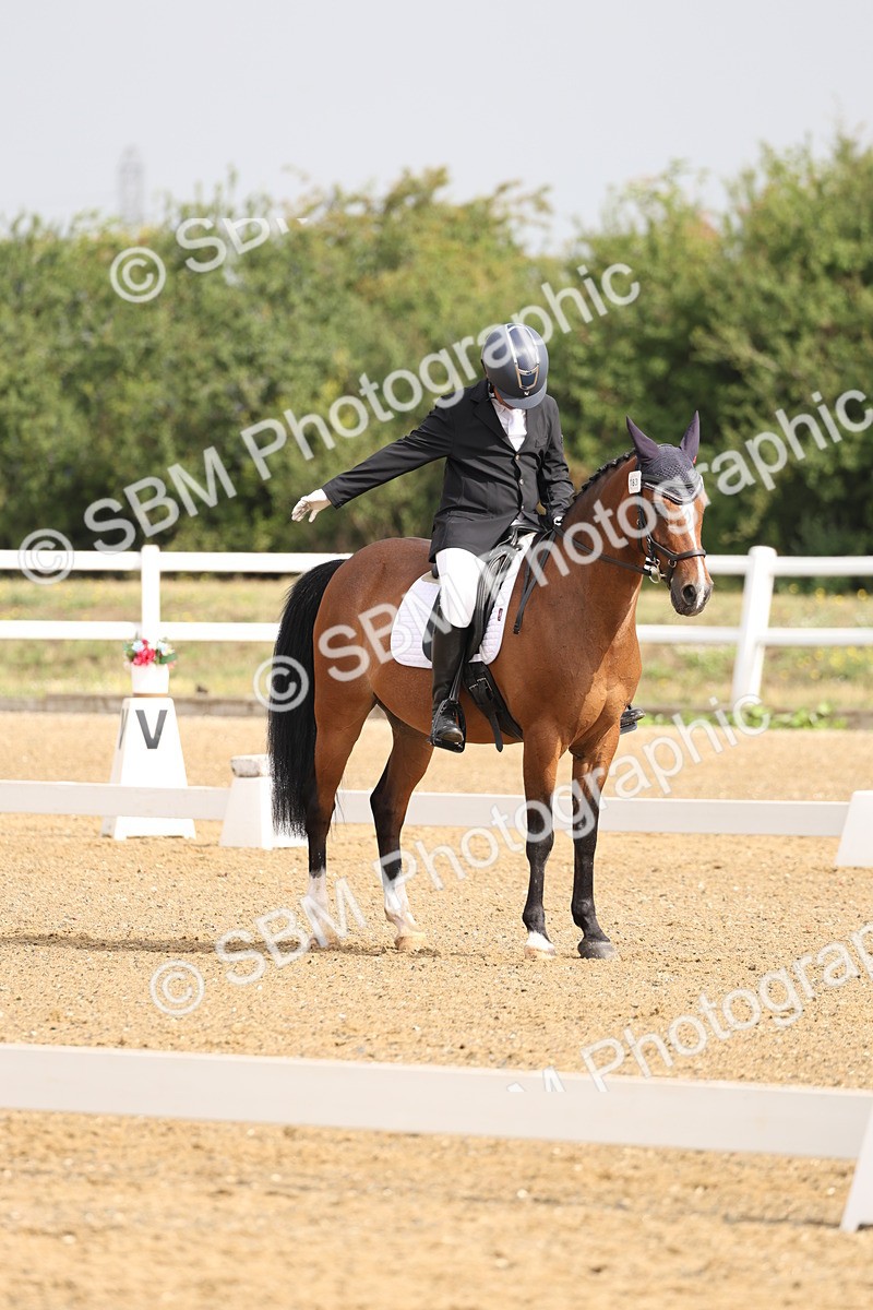 SBM_005420 - Class 6 - Novice 6 - 9.30-10.12