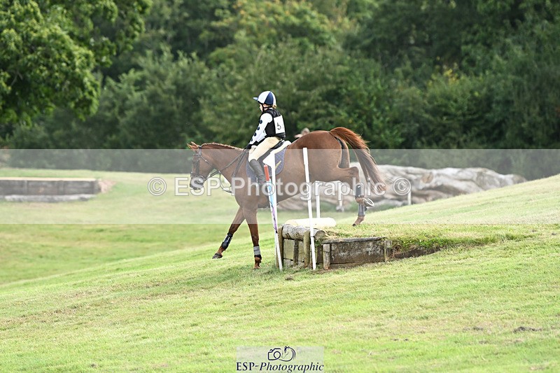 240825X-114452-32109 - 70cm XC 11.00 to 12.00