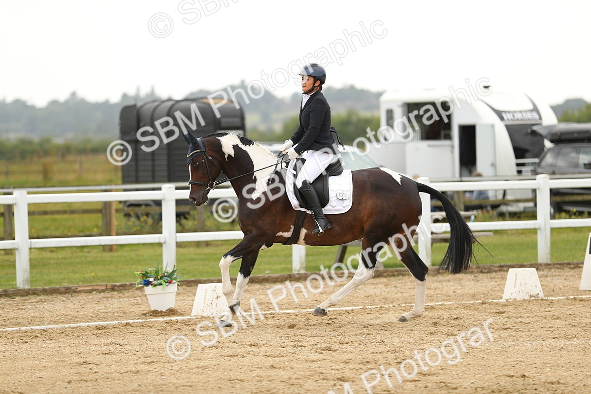 SBM_017688 - Class 13 - Novice 23 - 14.27-15.16