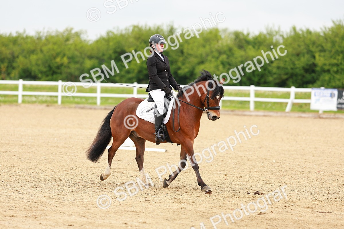 SBM_005242 - Class 16 - Novice 6