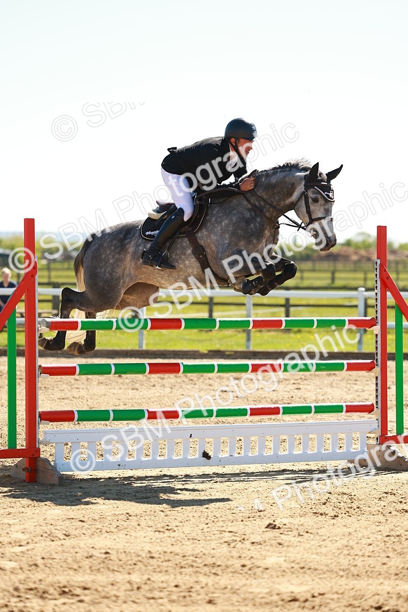 SBM_001864 - Class 5 - Senior Foxhunter - 1.20m