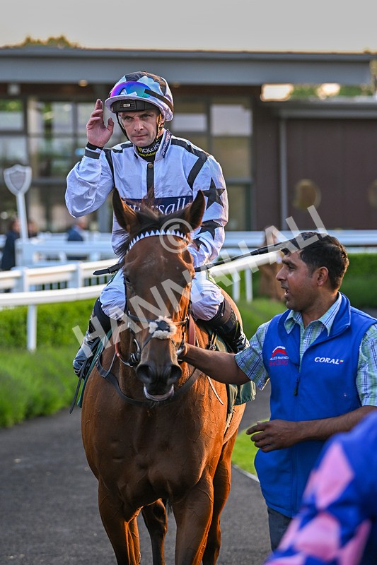 310524-Race 5-Dusk Dame-8988 - Race 5