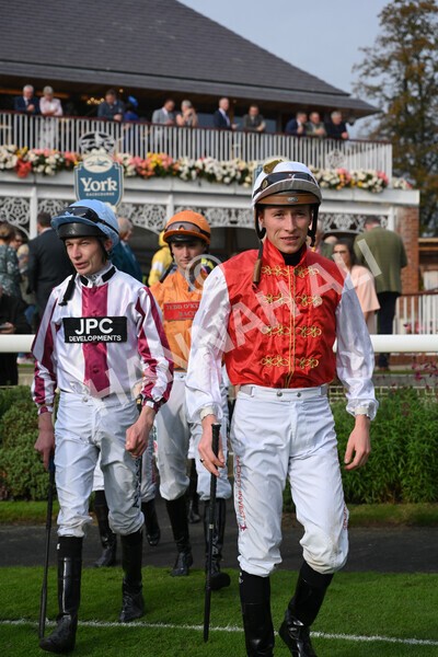 yr09102021r4-5 - Race 4 3.15pm Coral Sprint Trophy Handicap