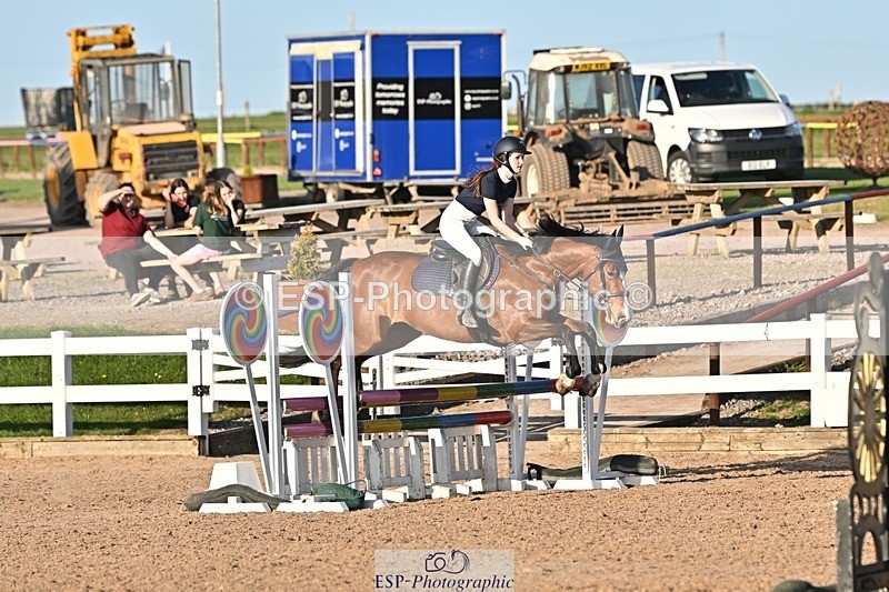 250429-190102-00780 - 90cm