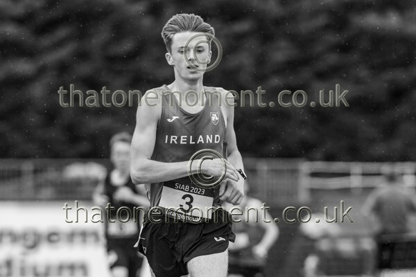 SIAB23-528358 - Track Male Set Two