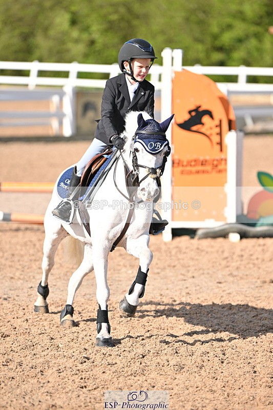 240504A-091535-00056 - Cls 11 Clear Round 50cm