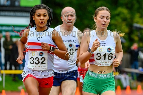 Monument25-920515 - Set Two