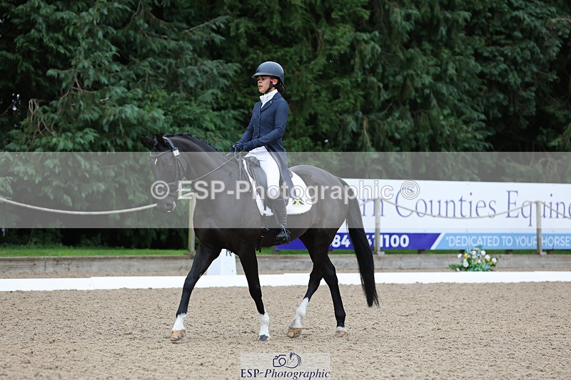 241024-114316-01897 - 052-Lydia.Heywood-JUST.THE.BISCUIT