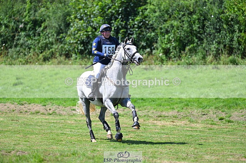 240811A-140012-04726 - 158-