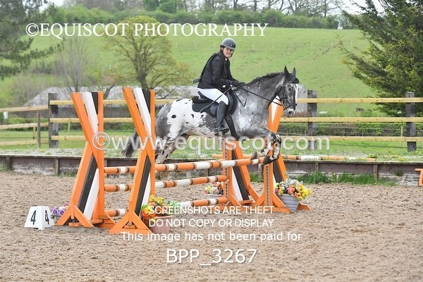 BPP_3267 - CLASS 14 SUN Senior BritiNovice/ 90cm Open