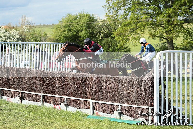 PtP 050525 695 - Mollington Races 05/05/25
