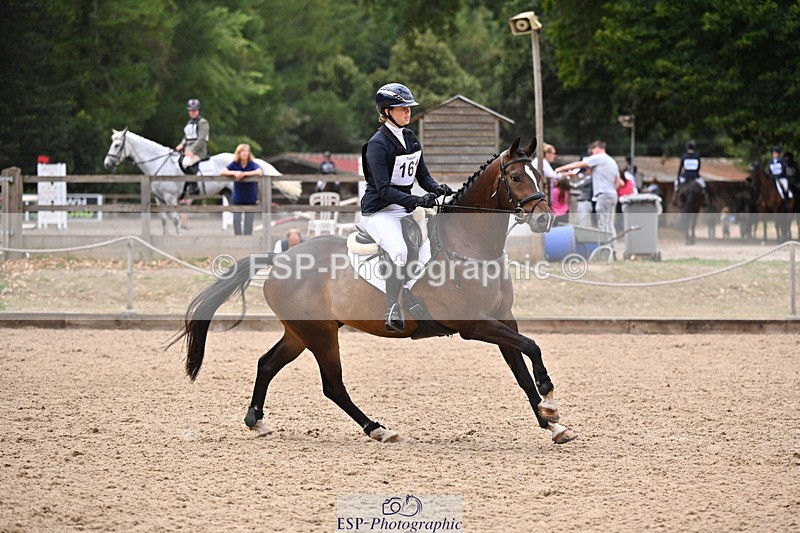 250802A-141320-05782 - D-161-Amelia.Halley-MOMENTUM.21