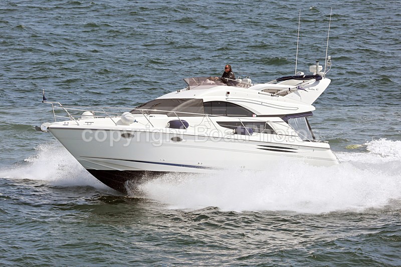 160508 VALDA - FAIRLINE Y92A6354 - Flybridge Cruisers