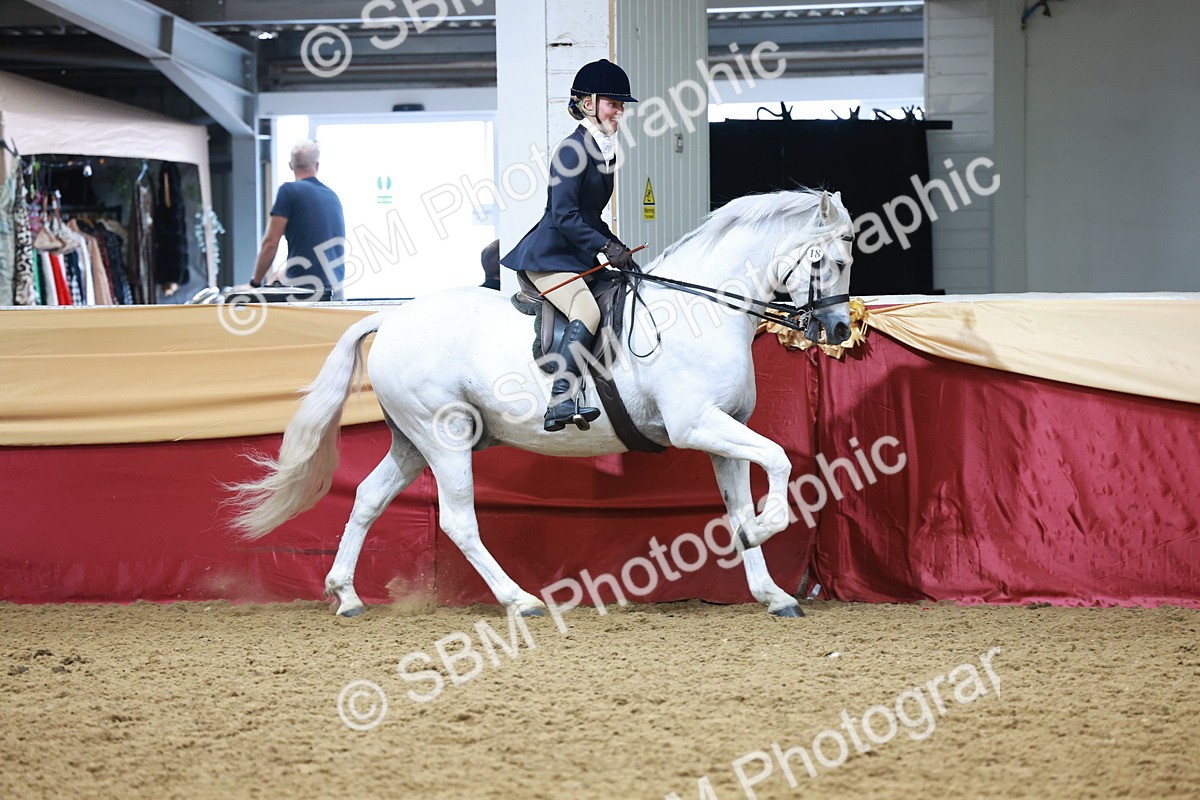 SBM_18787 - Class 952 - M&M Ridden Supreme Final