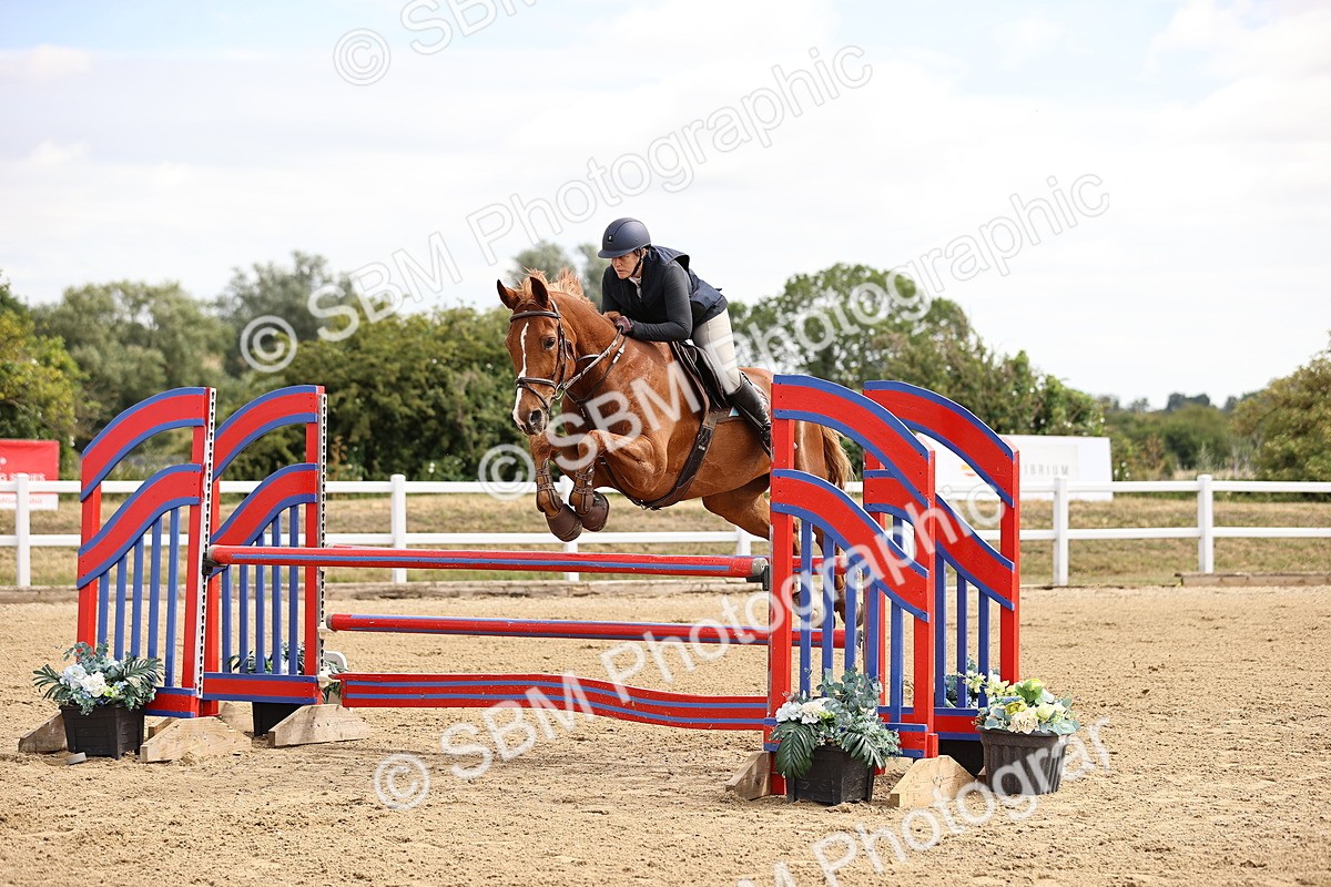 SBM_009583 - Class 8 - Senior Newcomers - 1.10  Open