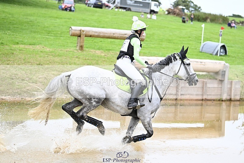 240803-120651-03889 - 017-Caitlyn_Faull-PENNINEVIEW_SUMMER