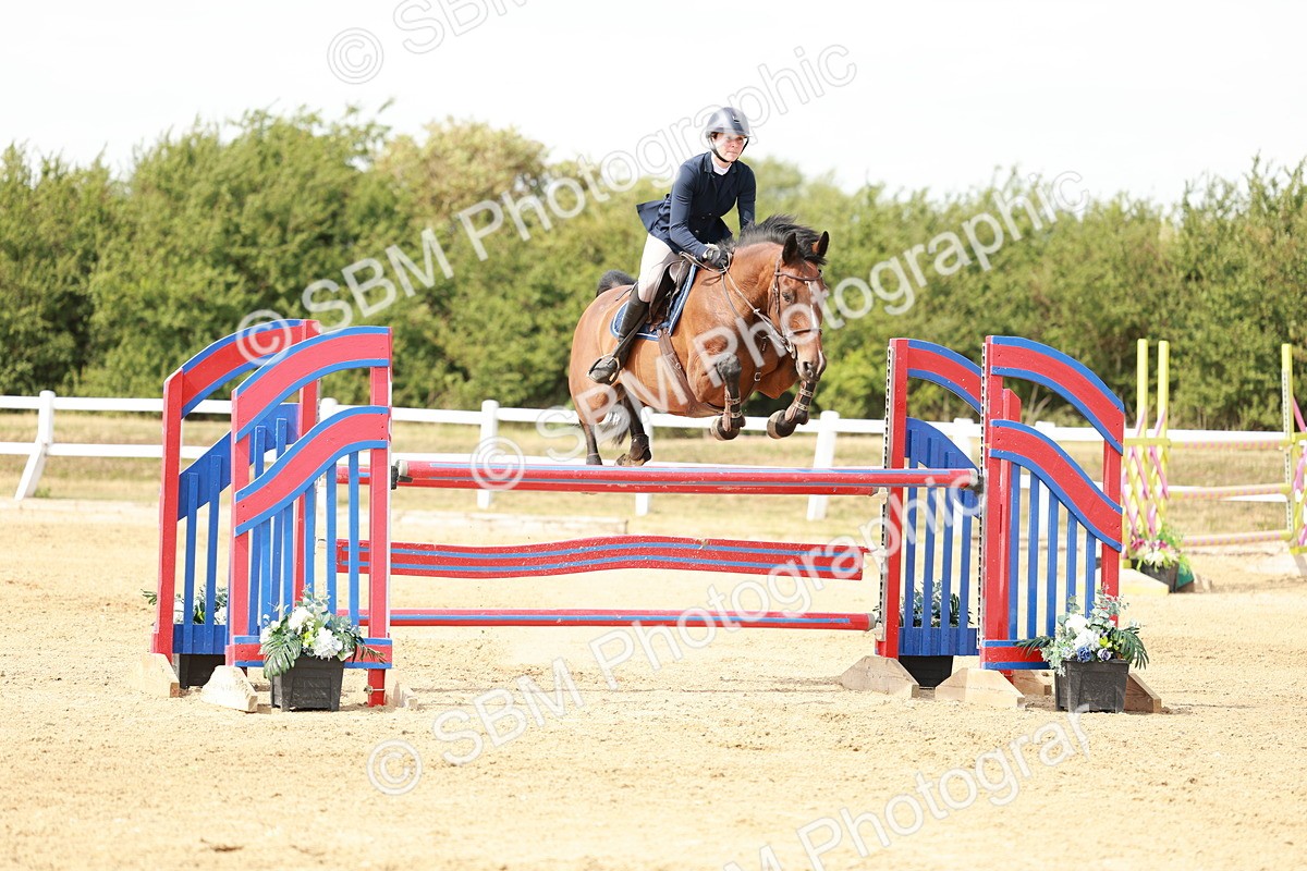 SBM_008122 - Class 4 - Senior Foxhunter - 1.20m Open