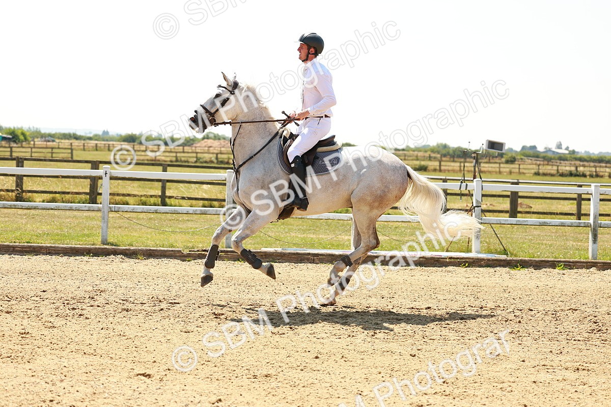 SBM_001737 - Class 4 - Senior Newcomers - 1.10m