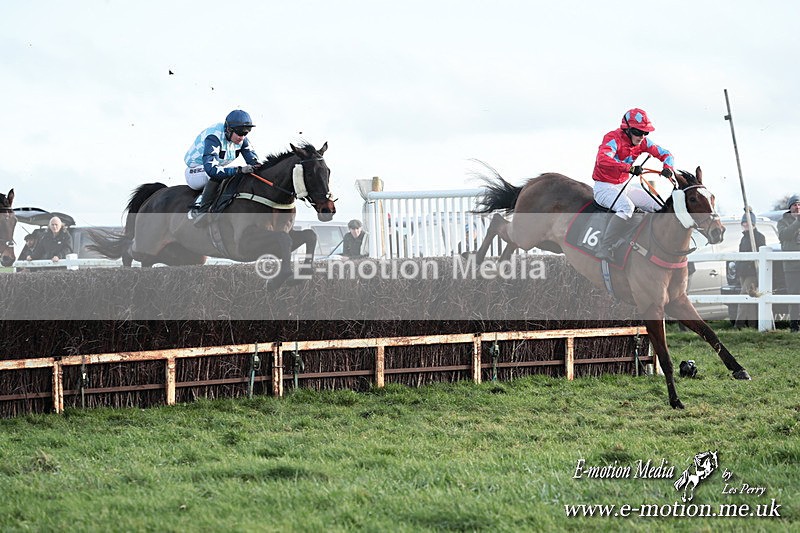 PtP 141225  1849 - New Forest Hounds PtP Larkhill 14/12/25