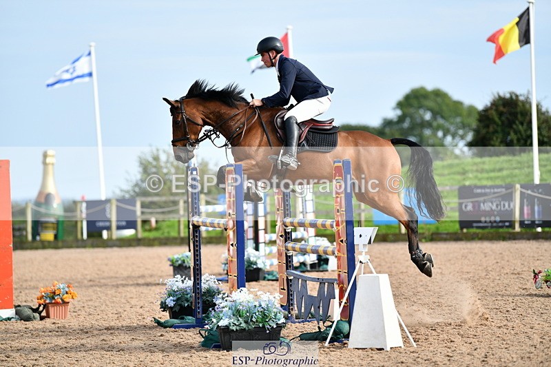240915A-164115-11075 - Cls 30 Snr Foxhunter
