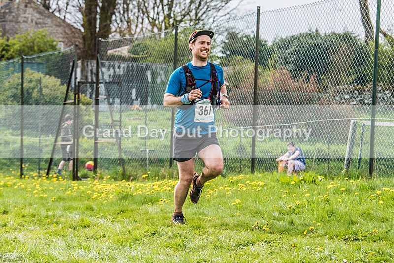 3 Peaks-3339 - The 3 Peaks Race - The Finish - Saturday 29th April 2023