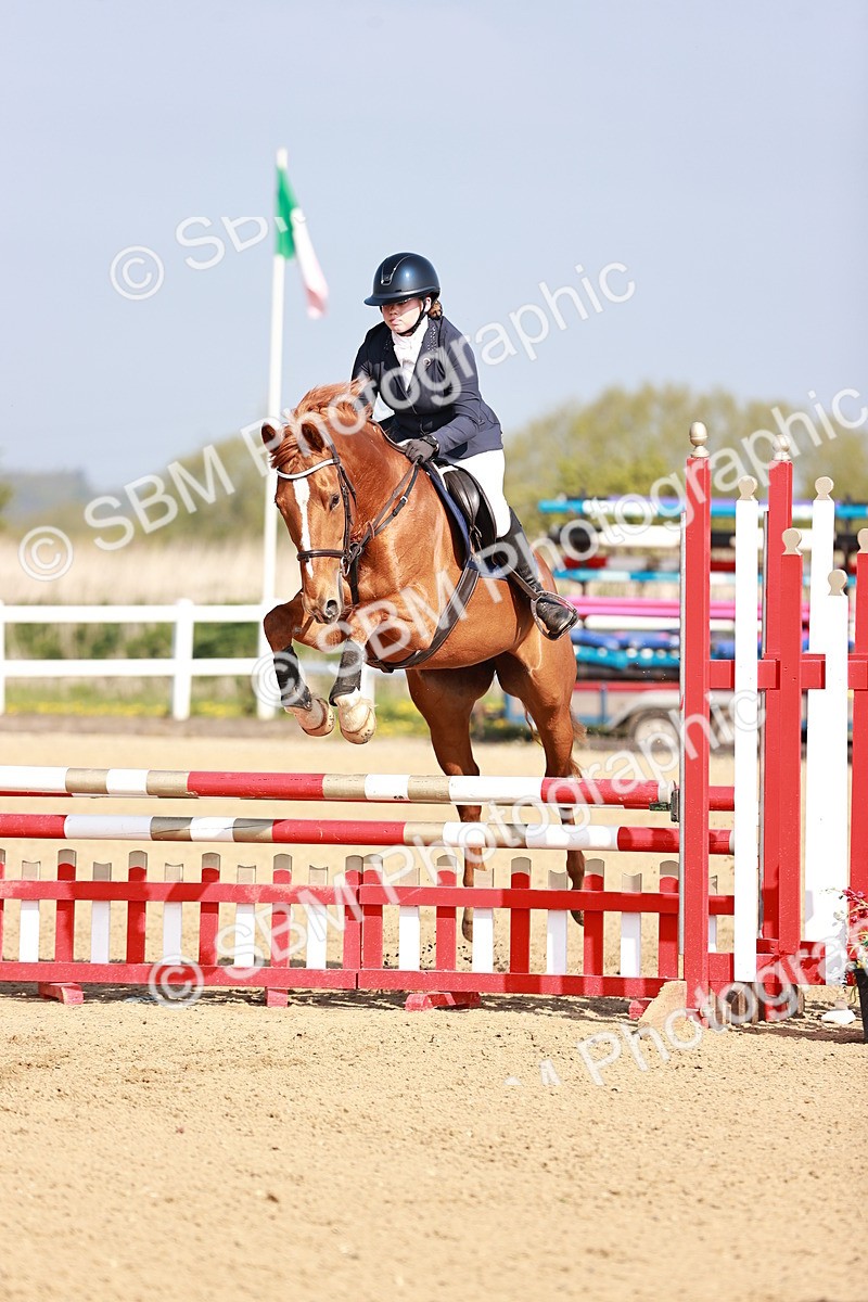  - Class 21 - Senior British Novice - 90cm