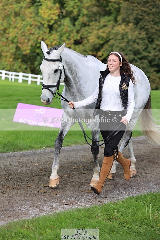 251026A-120814-25908 - F-451-Olivia.Clothier