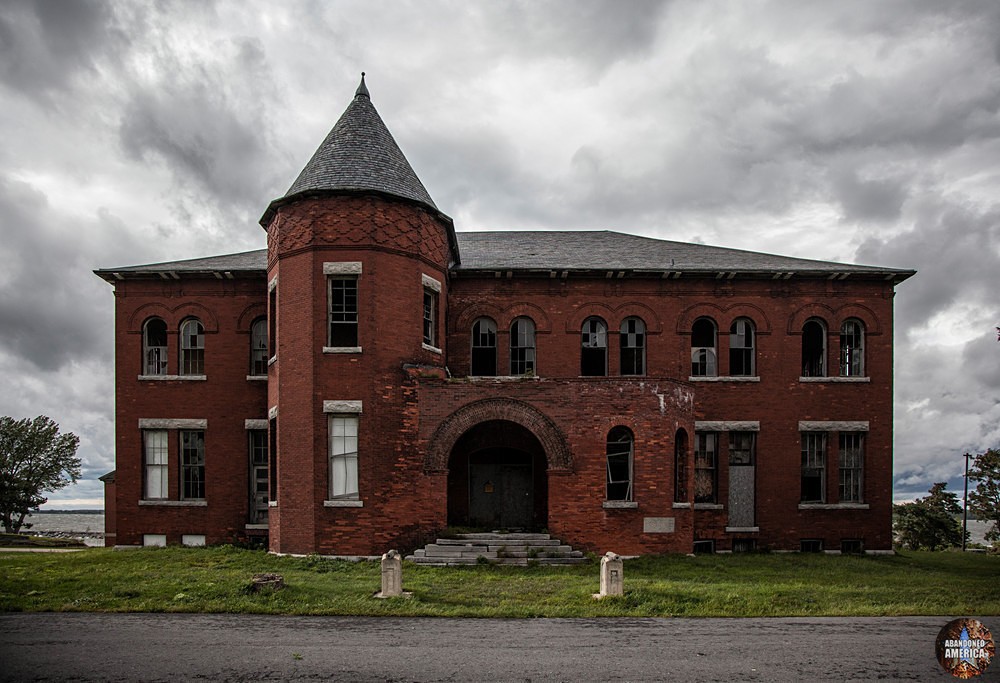 - ABANDONED PLACES