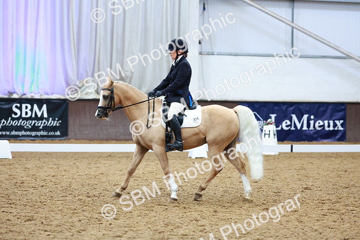 SBM_004290 - Class 12 - E2 Championship - 14.50-15.53