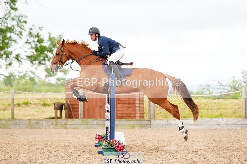 240526A-110926-07742 - Cls 26 Chard Equ 1.05m and 1.10m Grand Prix