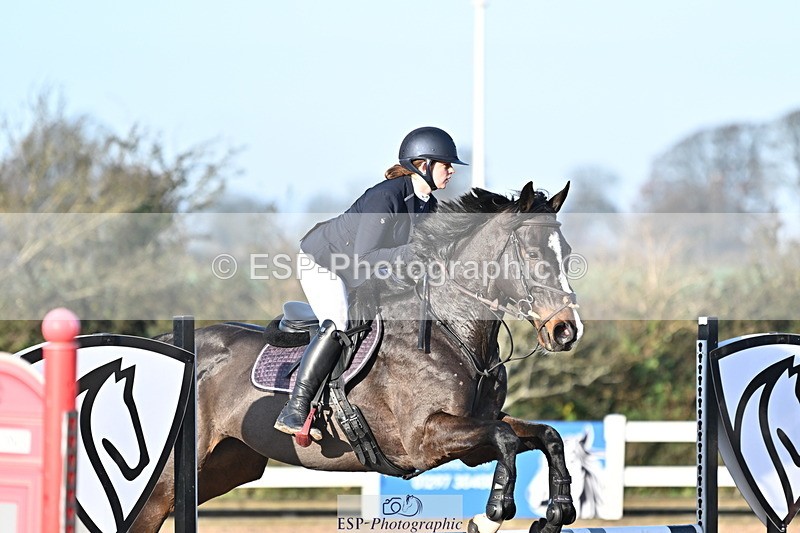 241113A-093645-00053 - Cls 01A&B Brit Nov & 90cm Open