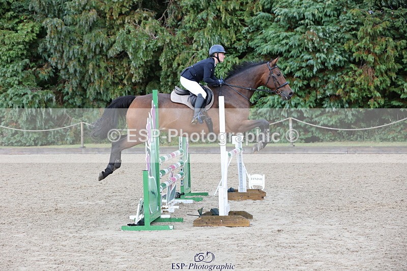 250831A-131131-10268 - Cls 42 Snr 1m Grand Prix