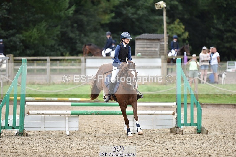 240802-104014-00905 - 80cm Round 1