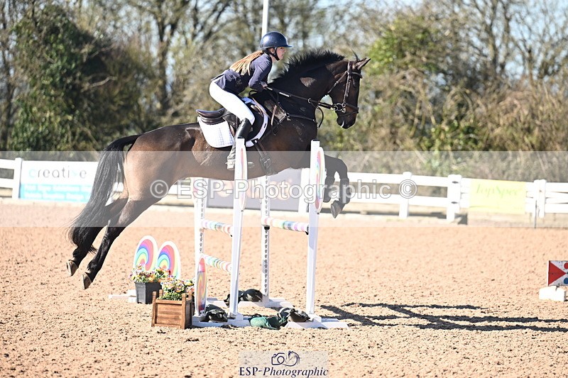 260318B-102100-00062 - Clear Round & Brit Nov 90cm