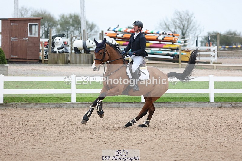 241101A-132729-02093 - FRI Cls 6 Foxhunter and 1.20m Open